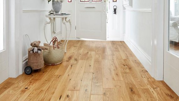 Home_Choice_European_Nature_Oak_130mm_Lacquered_Engineered_Flooring_01_retail